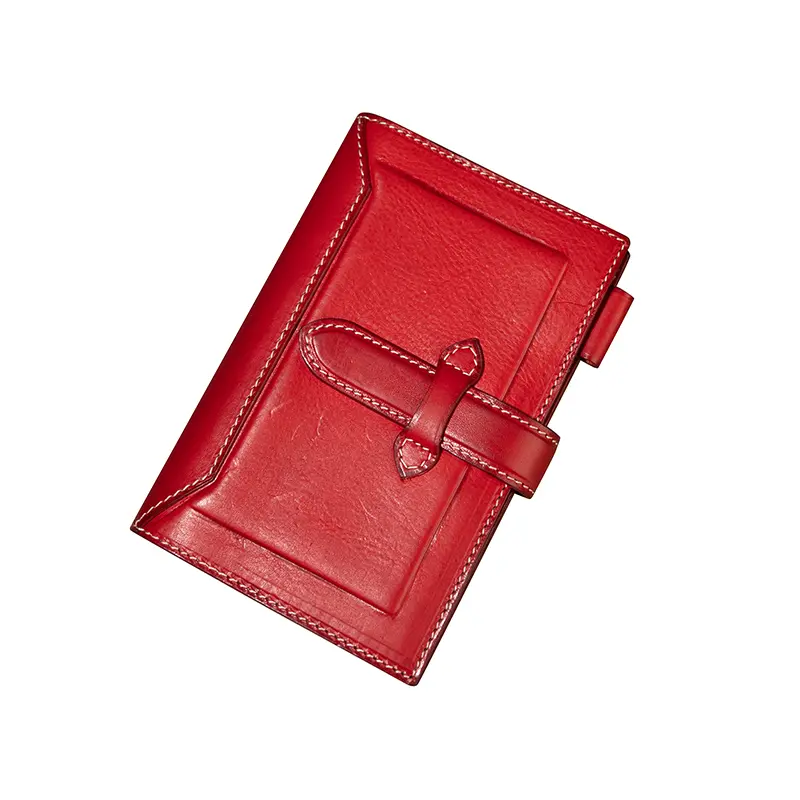Notizbuch aus rotem Leder